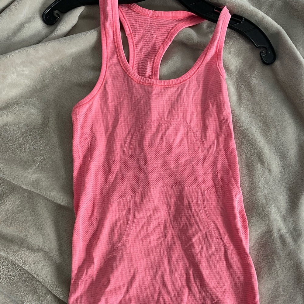 lululemon salmon tank top
